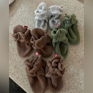 Zutano Baby Booties Bundle - x4 pairs - Excellent condition